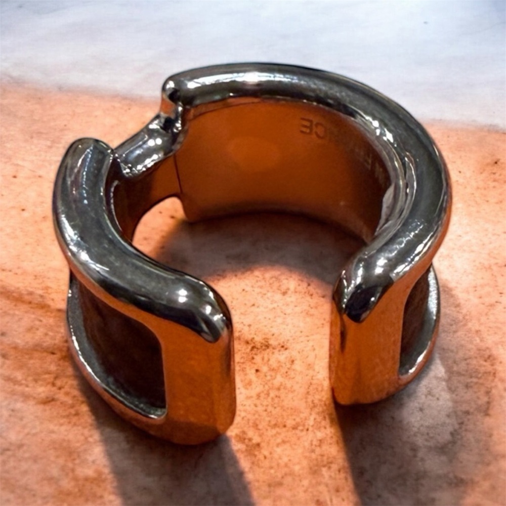 Hermes ear cuff black and silver. - Picture 6 of 6
